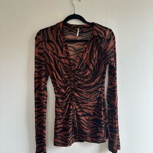 Women's Tiger Print Long Sleeve Top